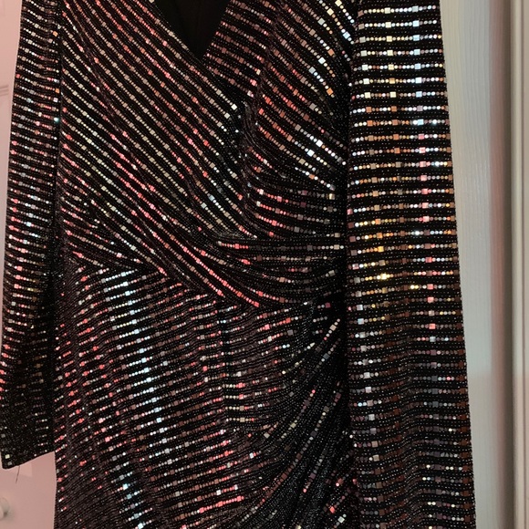 Dress - Picture 2 of 3